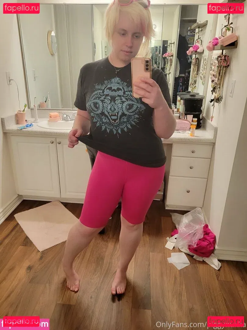 piggynukka Onlyfans Photo Gallery 