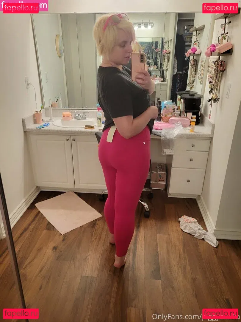 piggynukka Onlyfans Photo Gallery 
