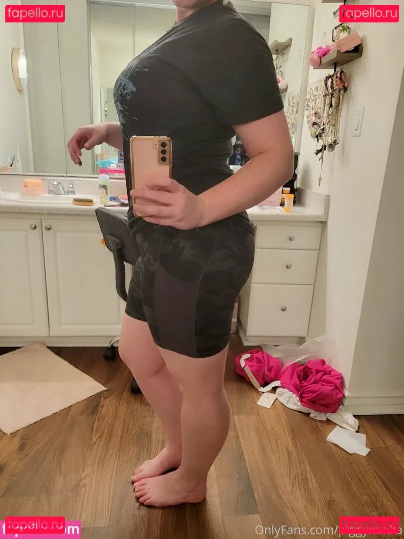 piggynukka Onlyfans Photo Gallery 