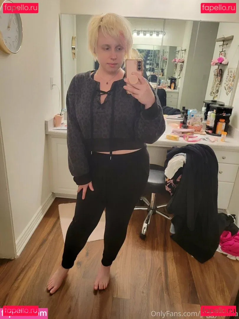 piggynukka Onlyfans Photo Gallery 