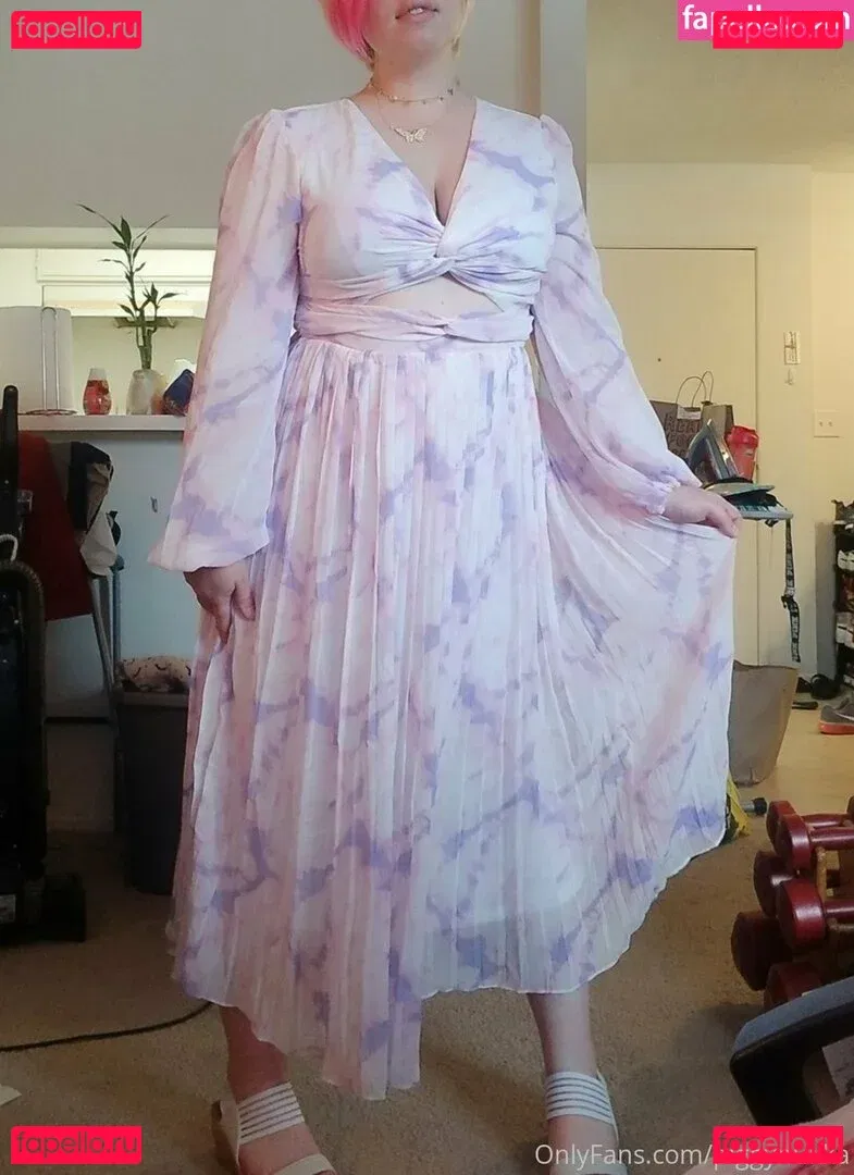 piggynukka Onlyfans Photo Gallery 