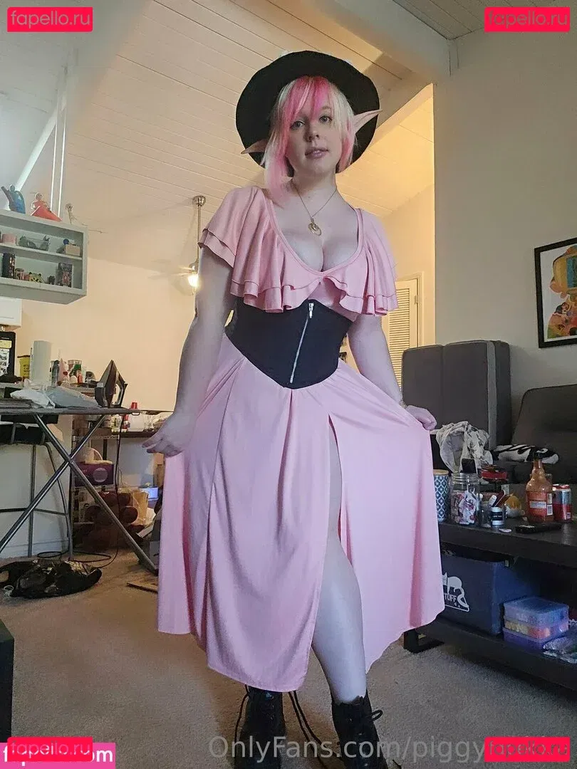 piggynukka Onlyfans Photo Gallery 