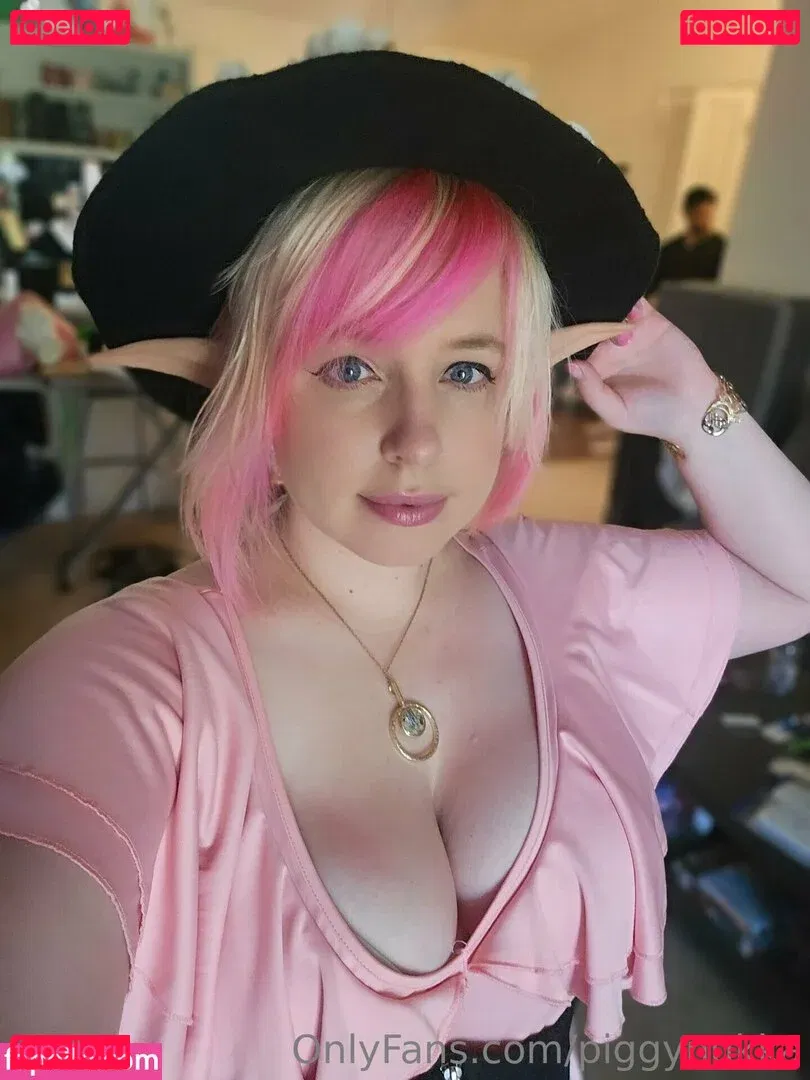 piggynukka Onlyfans Photo Gallery 