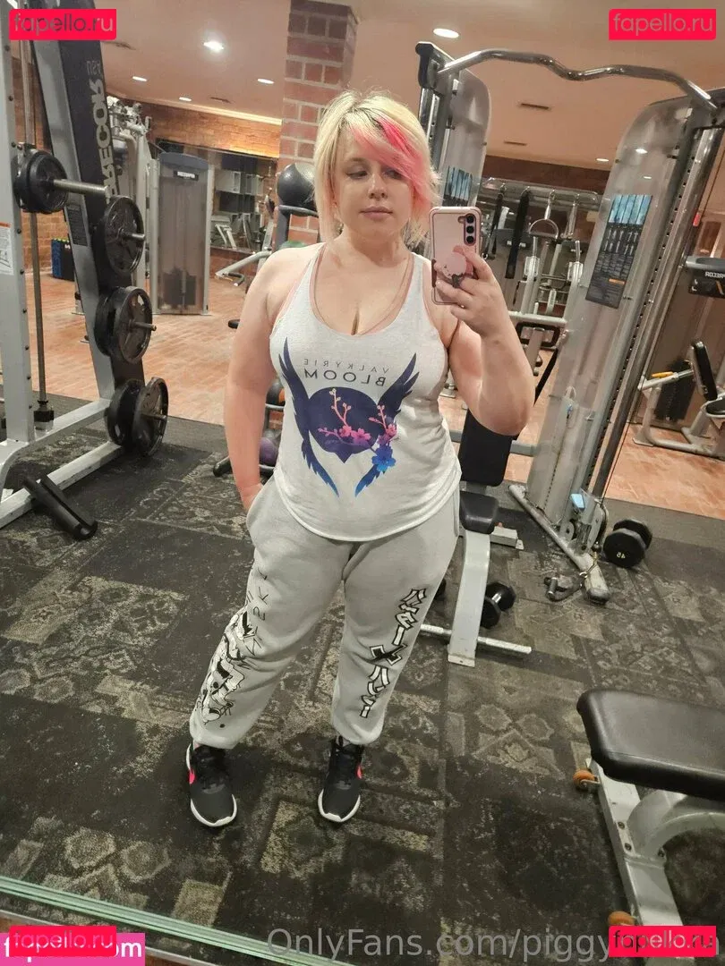 piggynukka Onlyfans Photo Gallery 