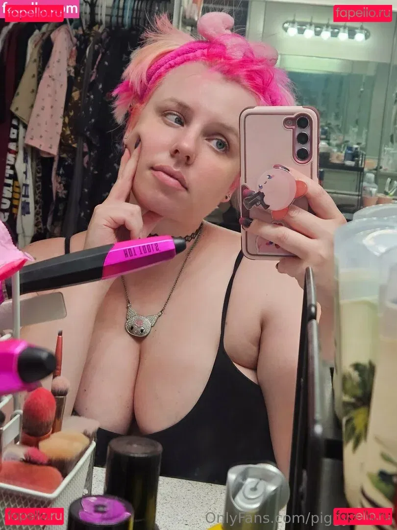 piggynukka Onlyfans Photo Gallery 