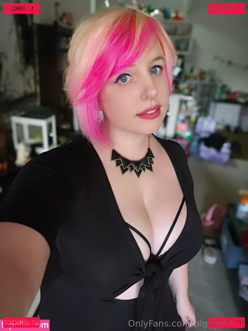 piggynukka Onlyfans Photo Gallery 