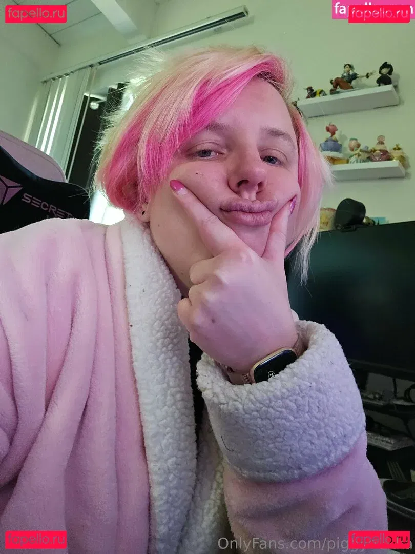 piggynukka Onlyfans Photo Gallery 