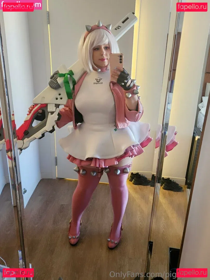 piggynukka Onlyfans Photo Gallery 