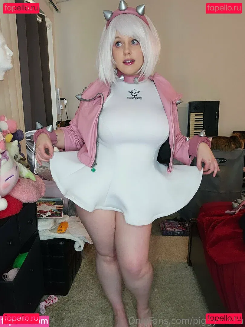 piggynukka Onlyfans Photo Gallery 