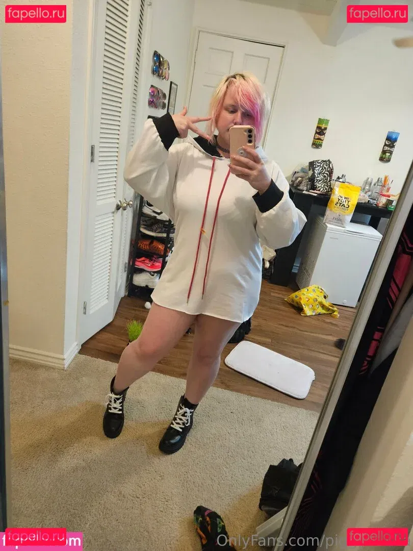 piggynukka Onlyfans Photo Gallery 