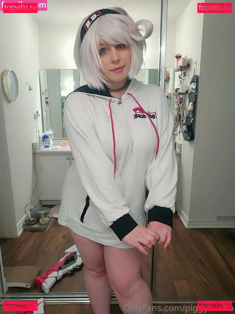 piggynukka Onlyfans Photo Gallery 