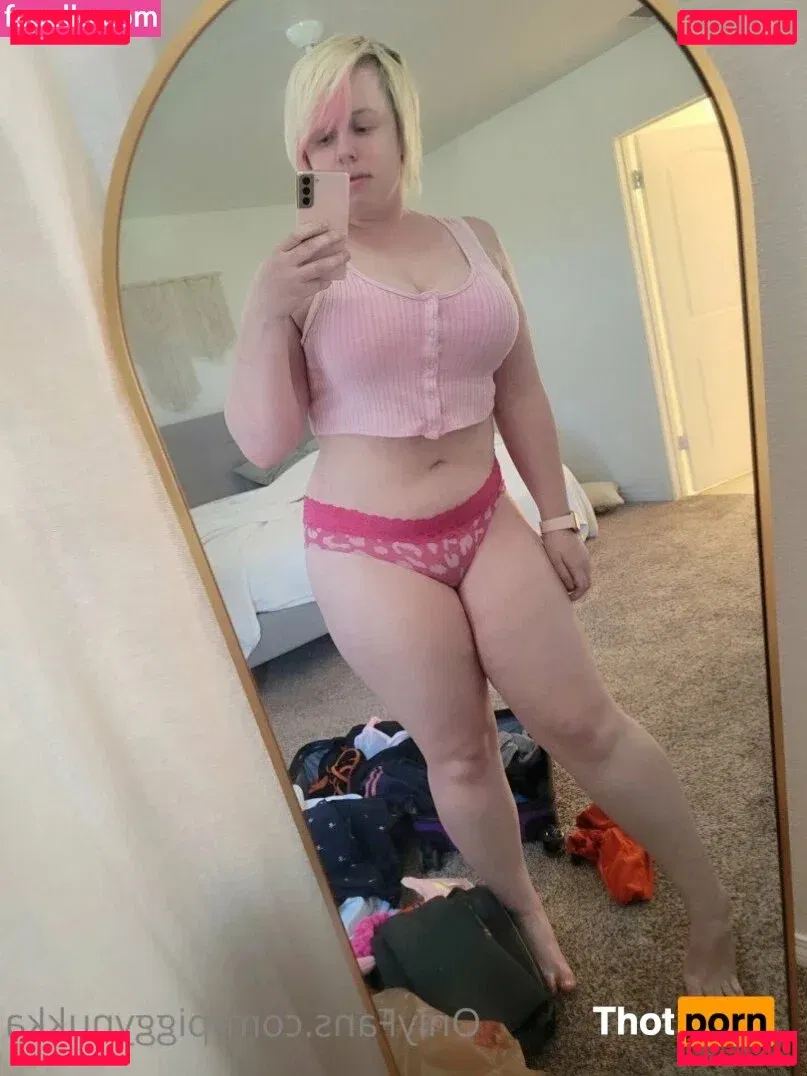 piggynukka Onlyfans Photo Gallery 