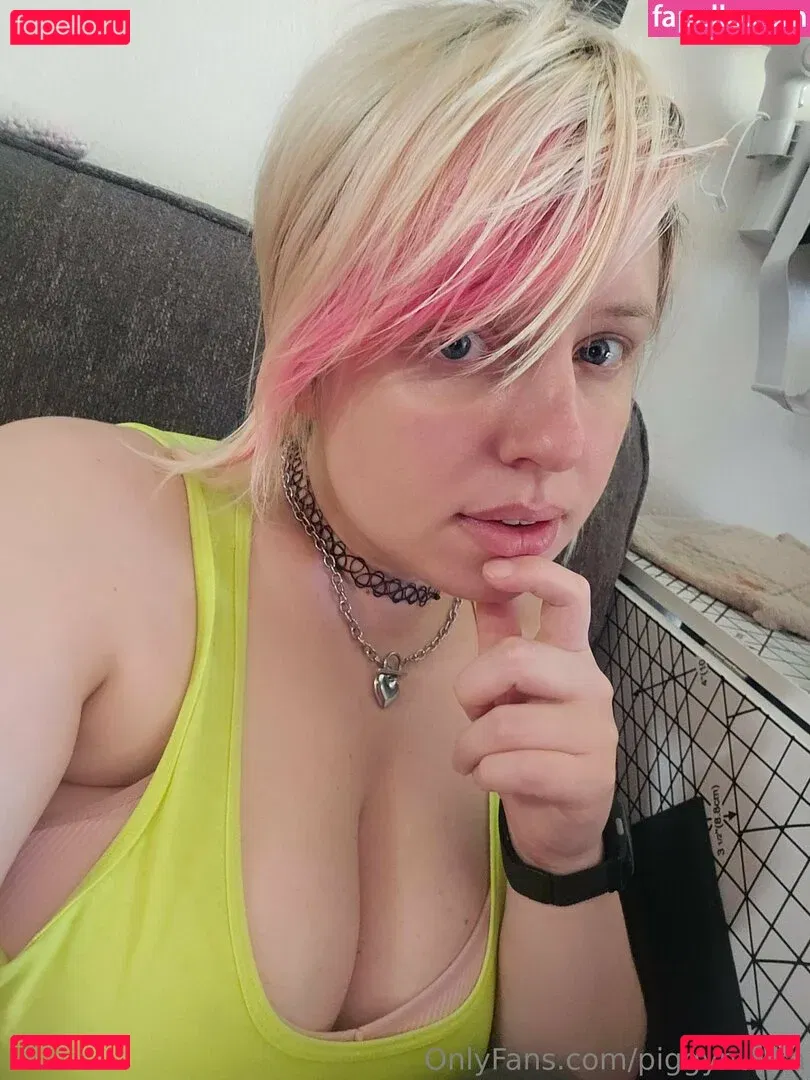 piggynukka Onlyfans Photo Gallery 