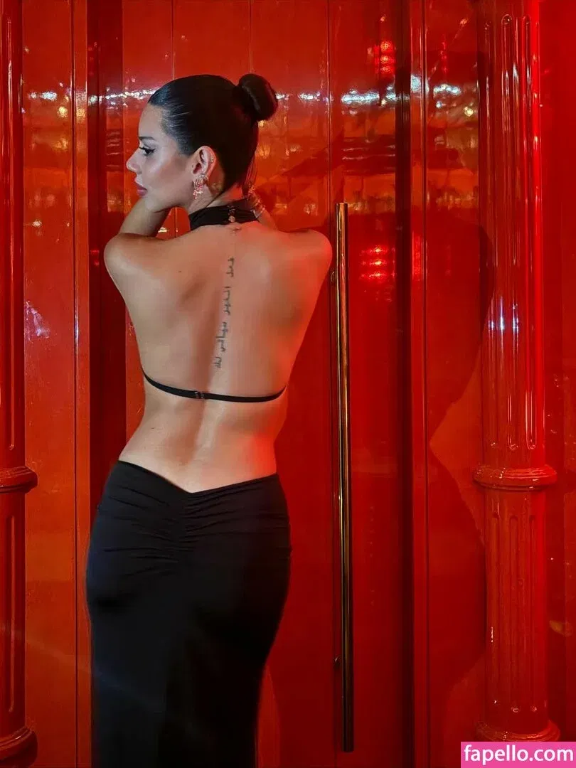 Demet Ozturk Onlyfans Photo Gallery 