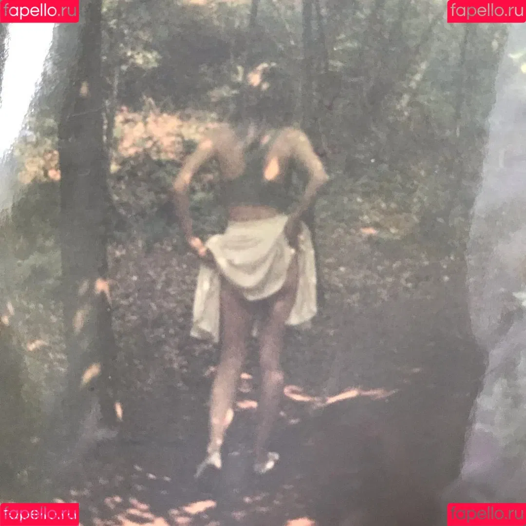Corrinne Wicks Onlyfans Photo Gallery 