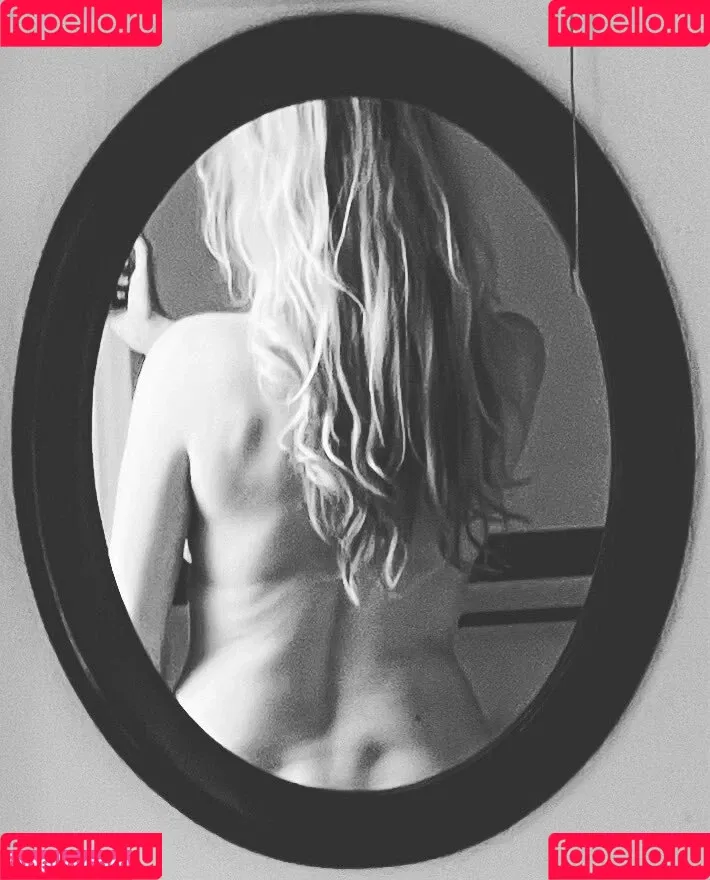 Corrinne Wicks Onlyfans Photo Gallery 