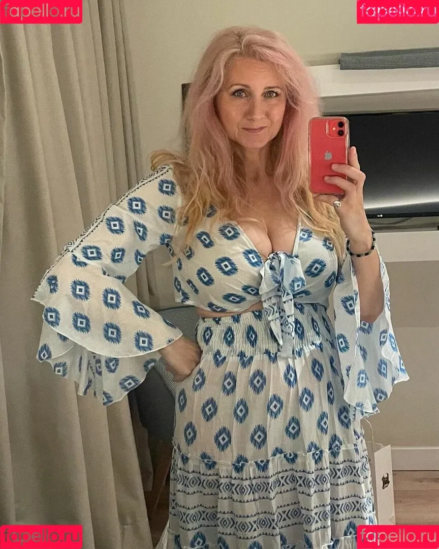 Corrinne Wicks Onlyfans Photo Gallery 