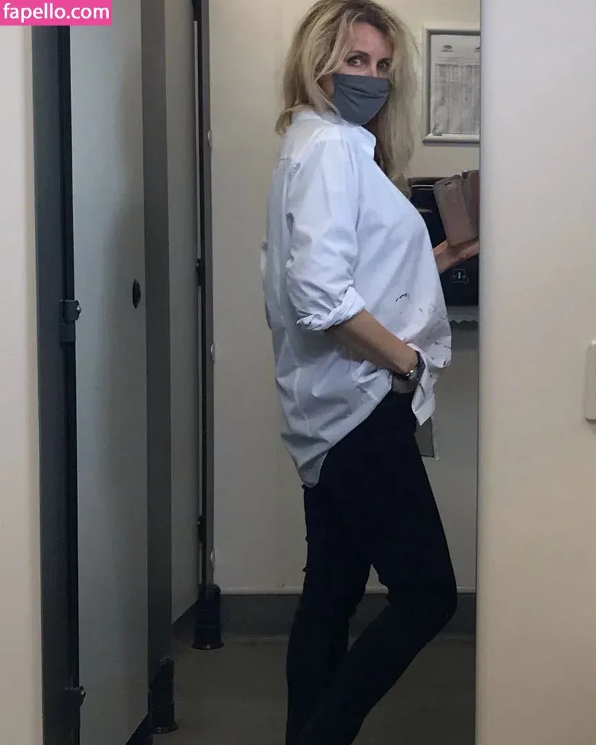 Corrinne Wicks Onlyfans Photo Gallery 