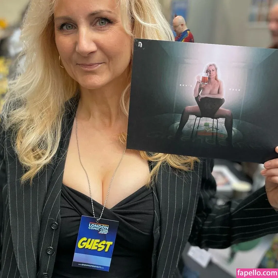 Corrinne Wicks Onlyfans Photo Gallery 