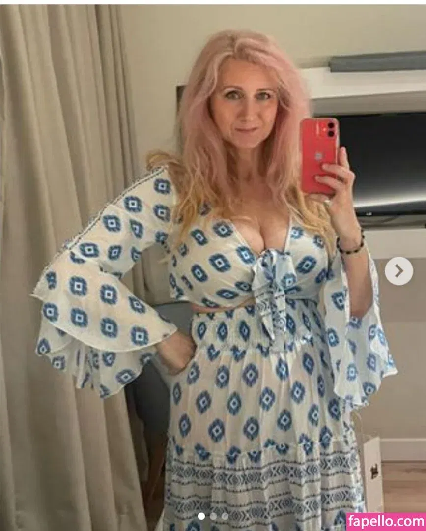 Corrinne Wicks Onlyfans Photo Gallery 