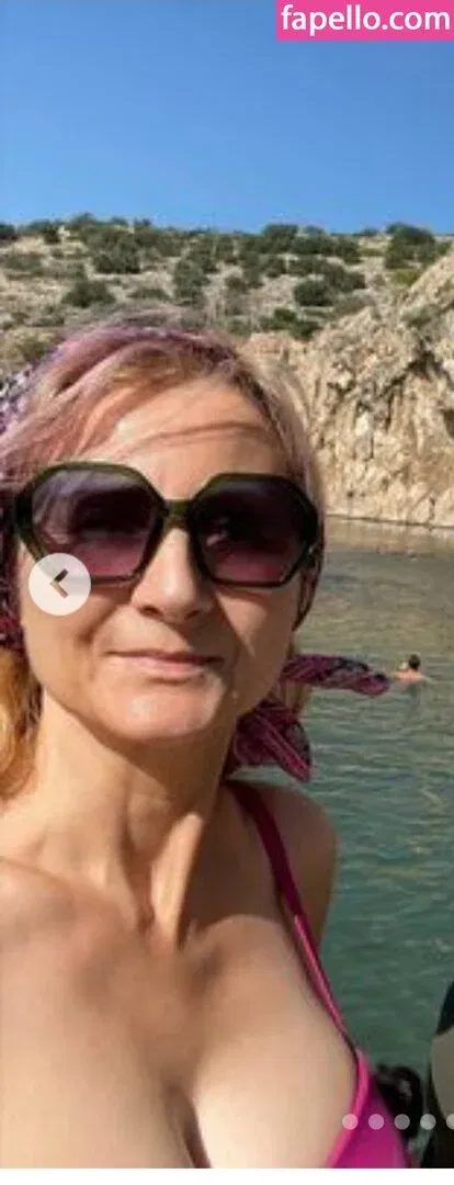 Corrinne Wicks Onlyfans Photo Gallery 