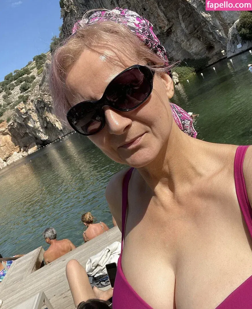 Corrinne Wicks Onlyfans Photo Gallery 