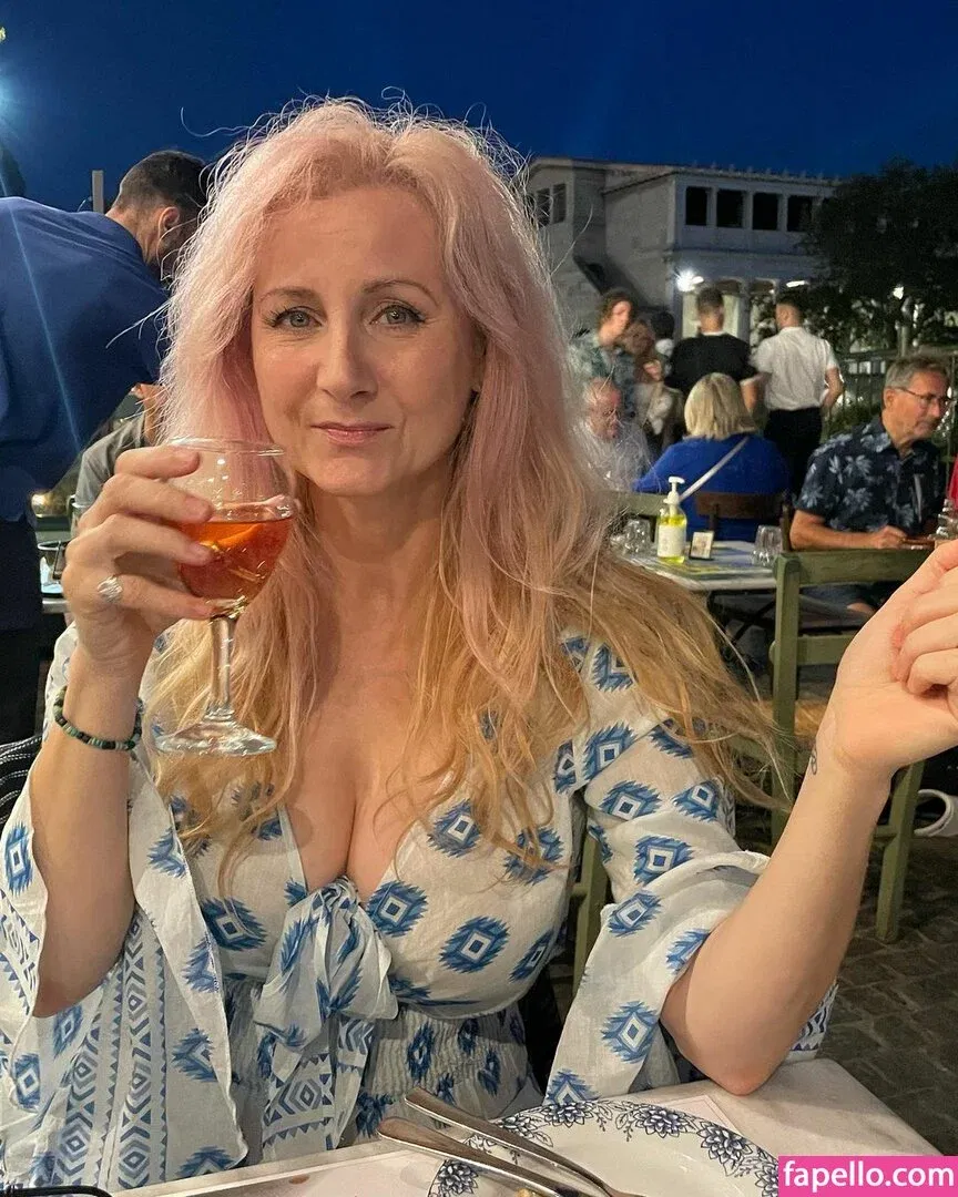 Corrinne Wicks Onlyfans Photo Gallery 