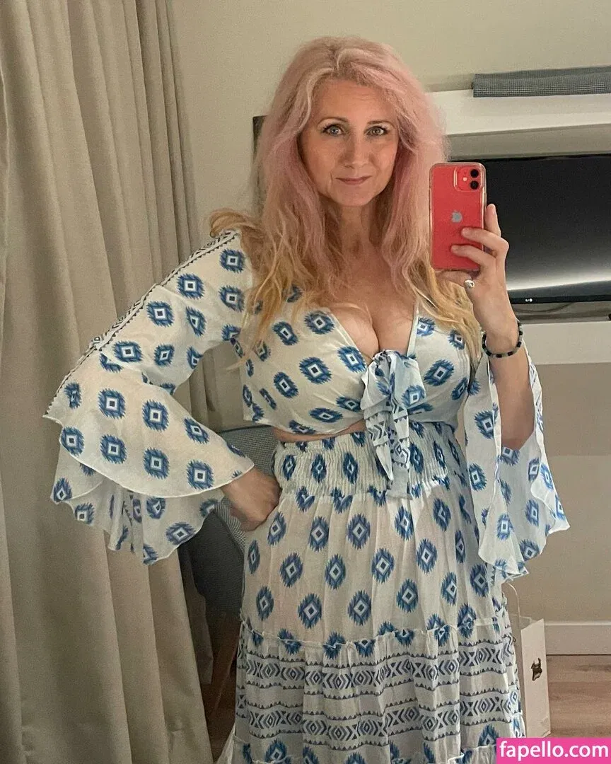 Corrinne Wicks Onlyfans Photo Gallery 