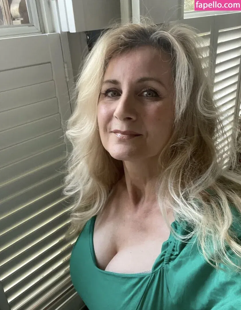 Corrinne Wicks Onlyfans Photo Gallery 