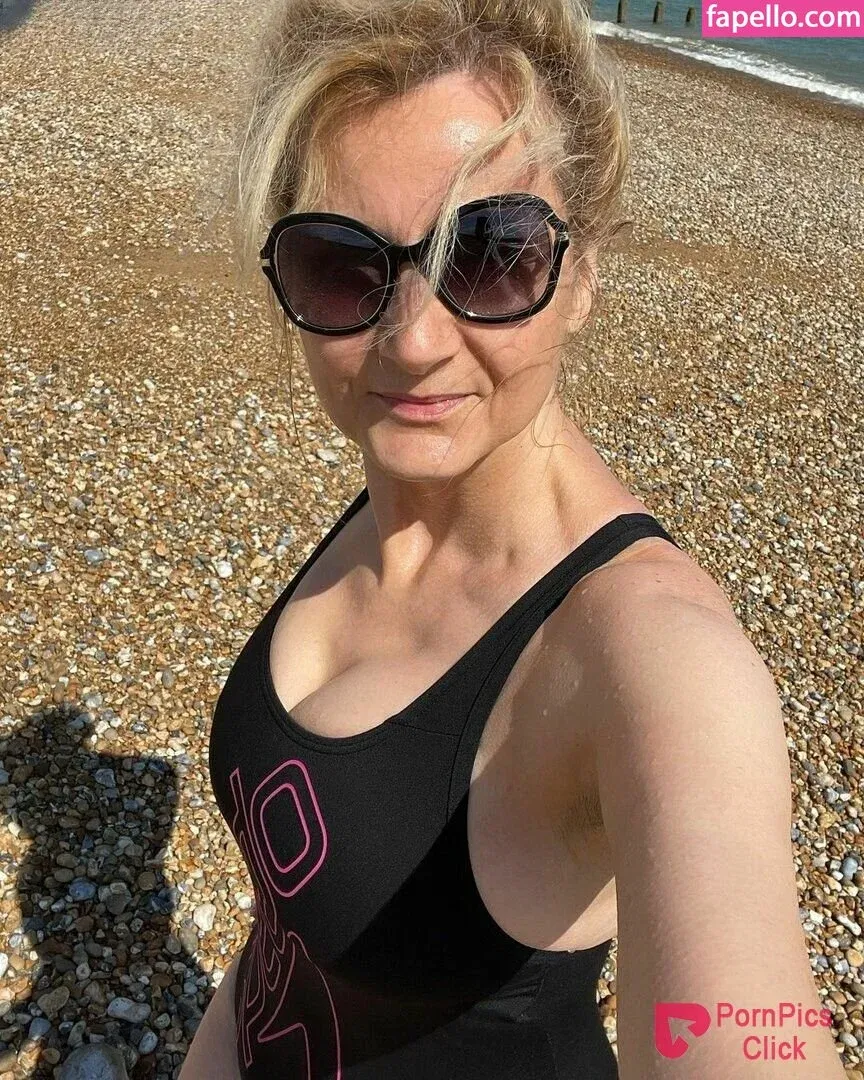 Corrinne Wicks Onlyfans Photo Gallery 