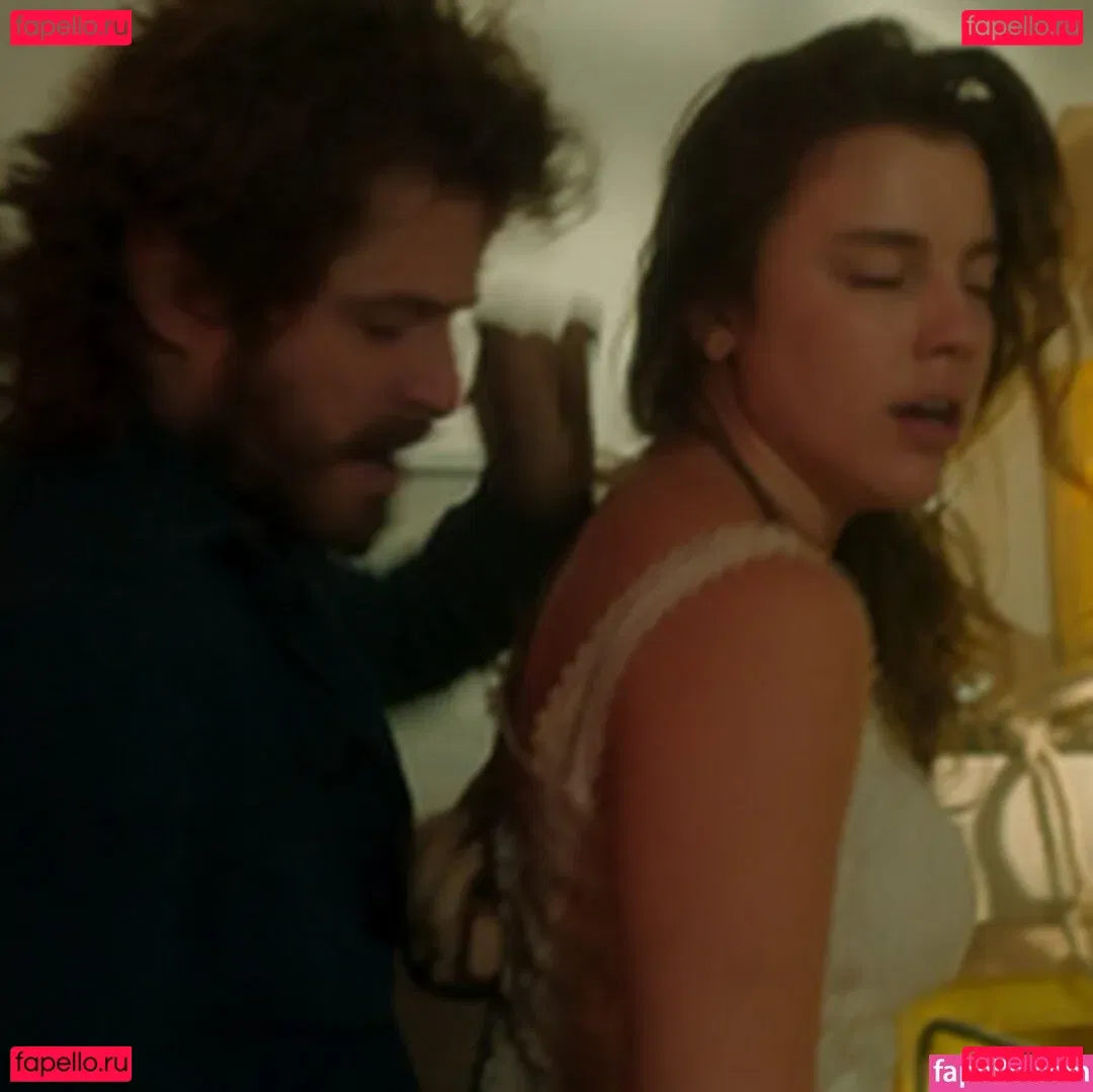 Alice Wegmann Onlyfans Photo Gallery 