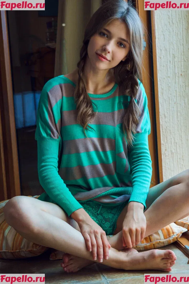 Mila Azul Onlyfans Photo Gallery 