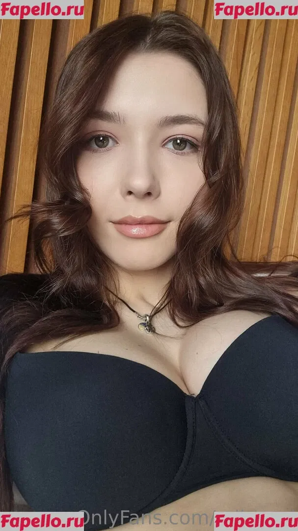 Mila Azul Onlyfans Photo Gallery 