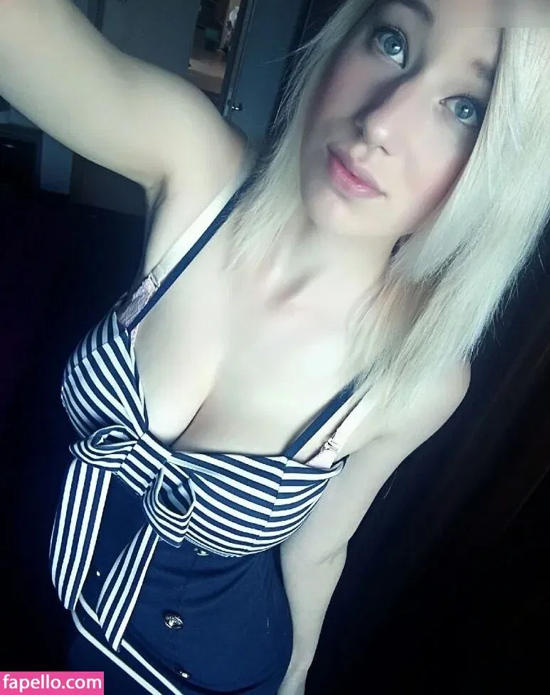 DDBella Onlyfans Photo Gallery 