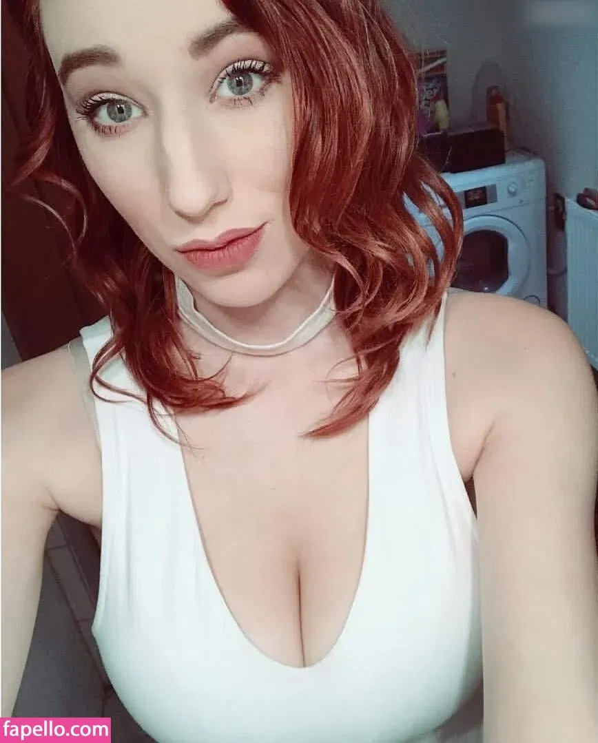 DDBella Onlyfans Photo Gallery 