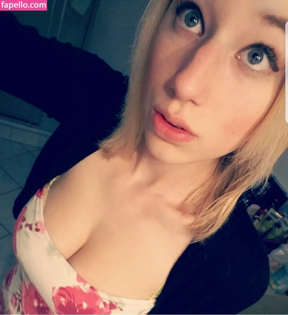 DDBella Onlyfans Photo Gallery 