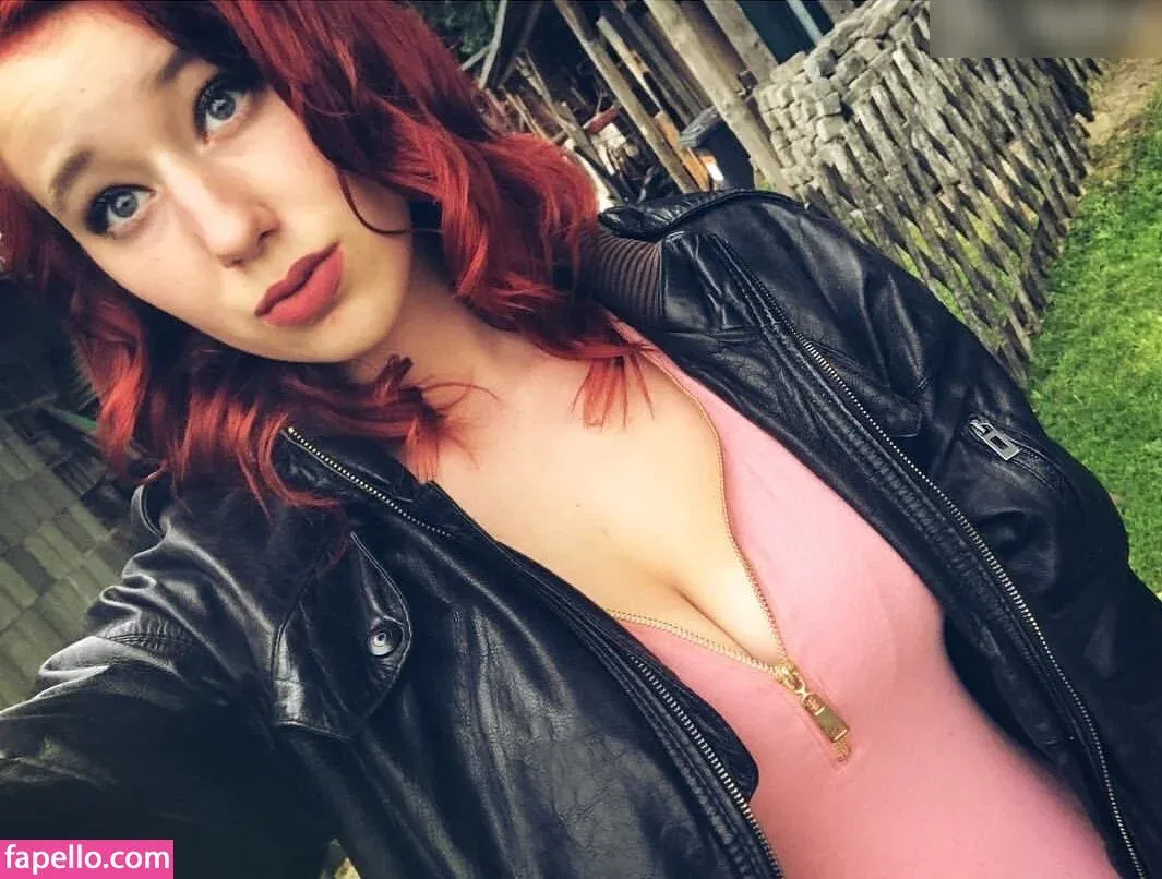 DDBella Onlyfans Photo Gallery 