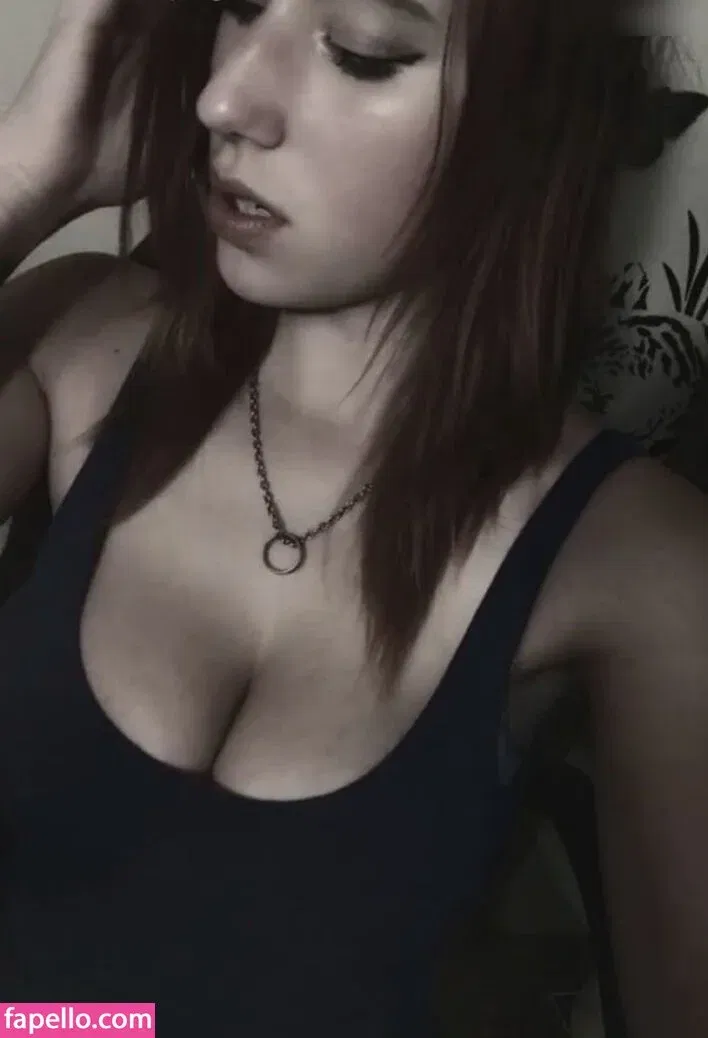 DDBella Onlyfans Photo Gallery 