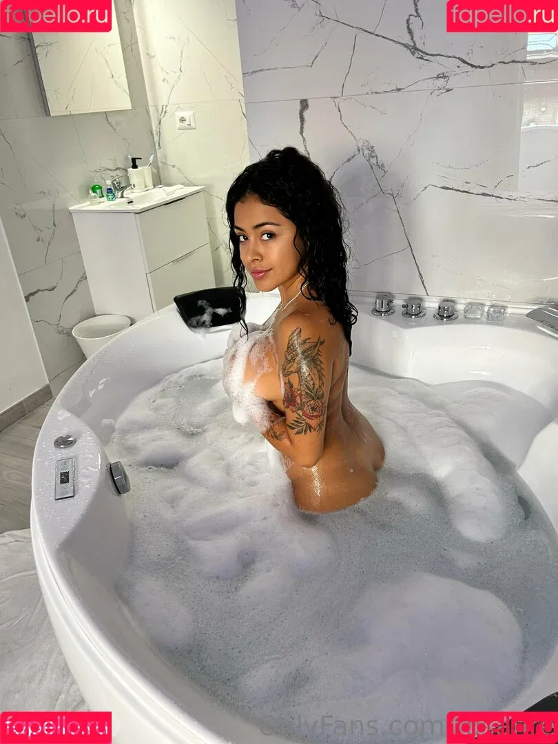 meritharanda Onlyfans Photo Gallery 