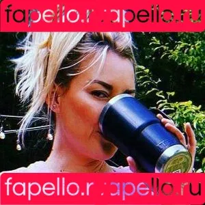 Renee Paquette Onlyfans Photo Gallery 
