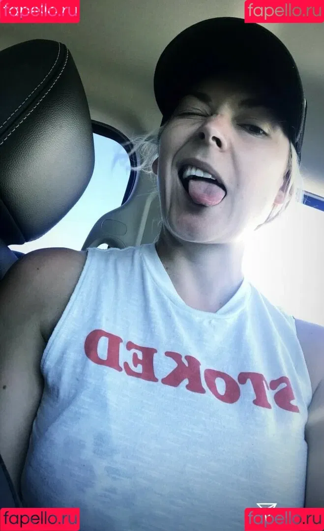 Renee Paquette Onlyfans Photo Gallery 