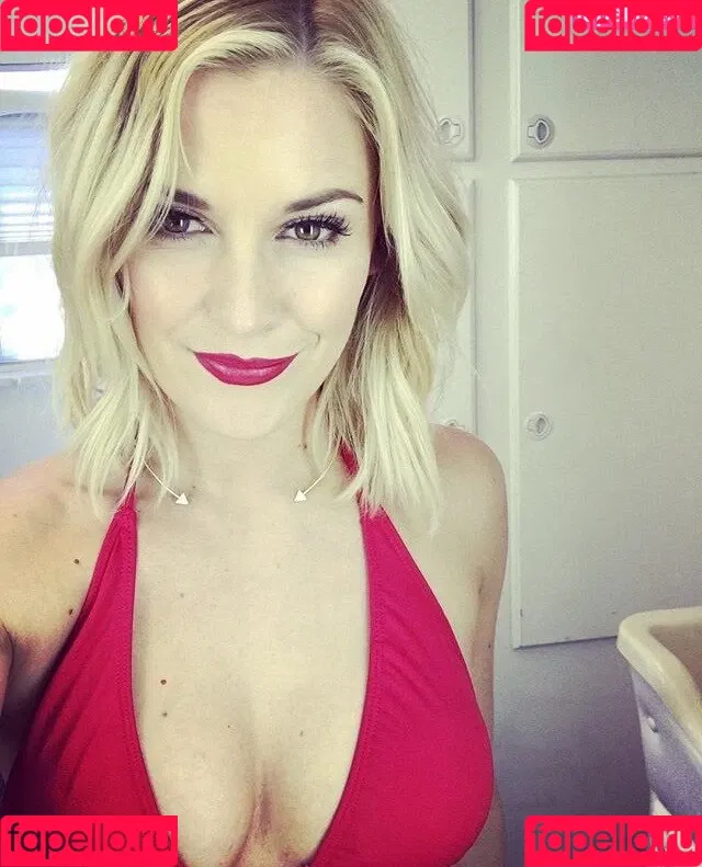 Renee Paquette Onlyfans Photo Gallery 