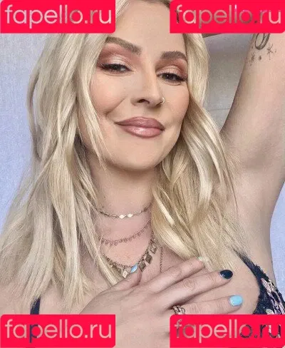 Renee Paquette Onlyfans Photo Gallery 