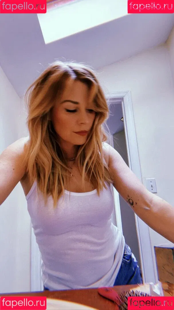 Renee Paquette Onlyfans Photo Gallery 