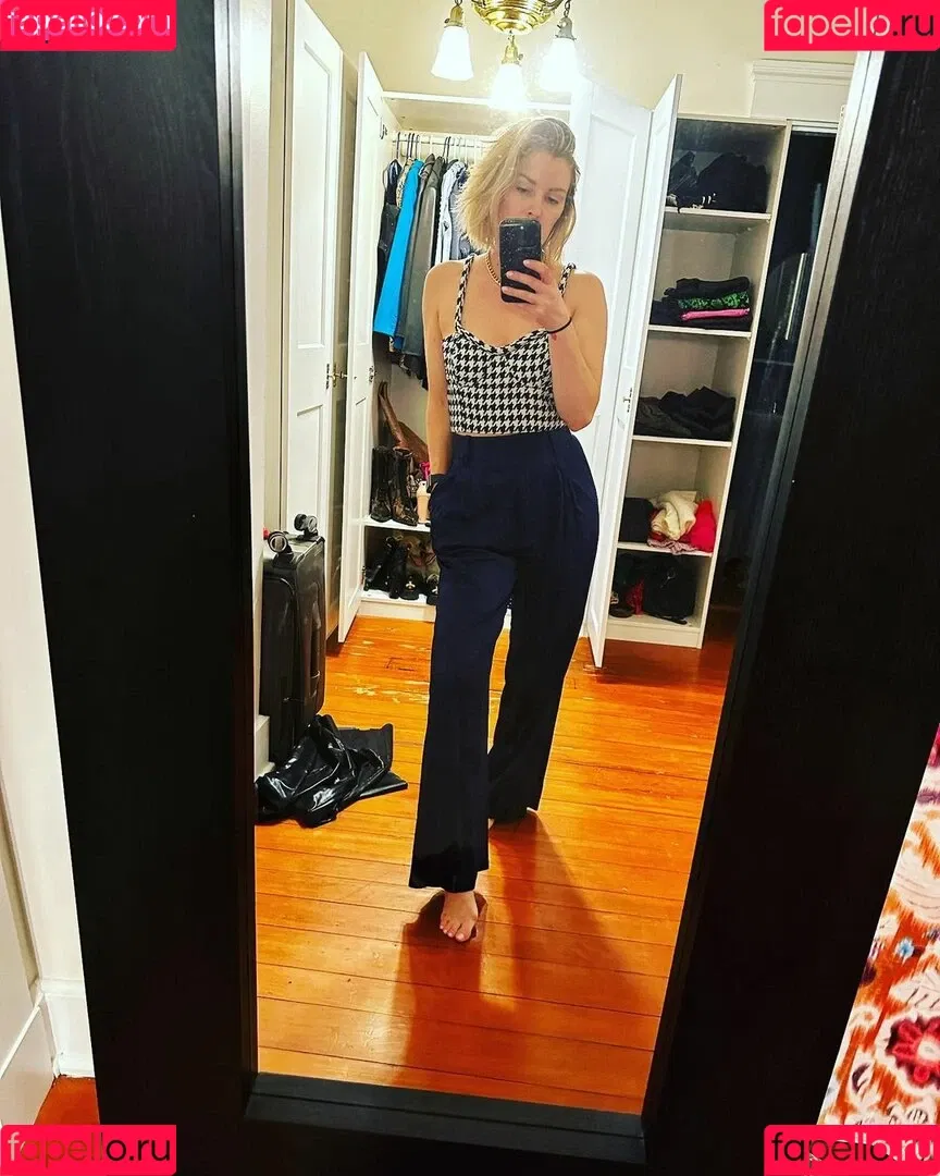 Renee Paquette Onlyfans Photo Gallery 