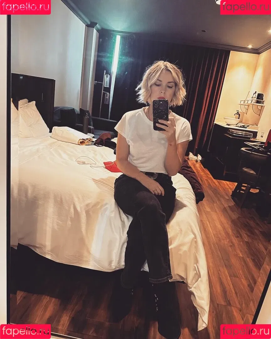 Renee Paquette Onlyfans Photo Gallery 