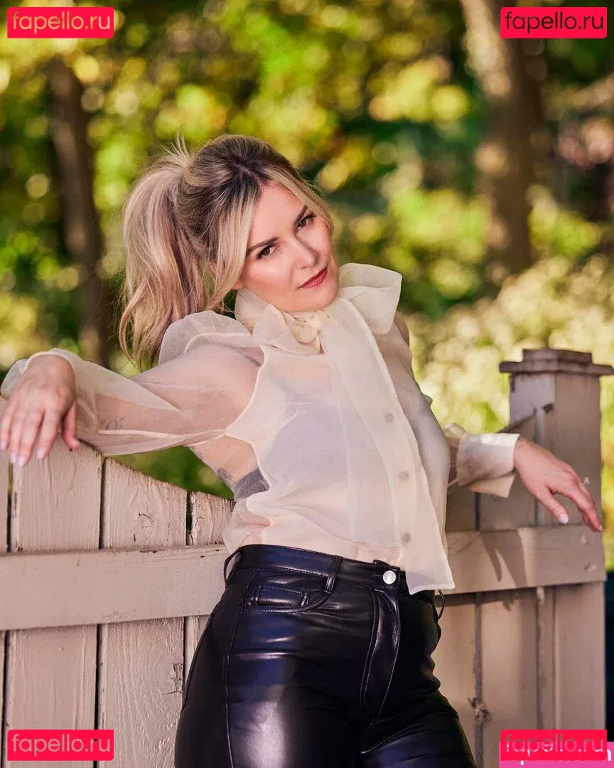 Renee Paquette Onlyfans Photo Gallery 