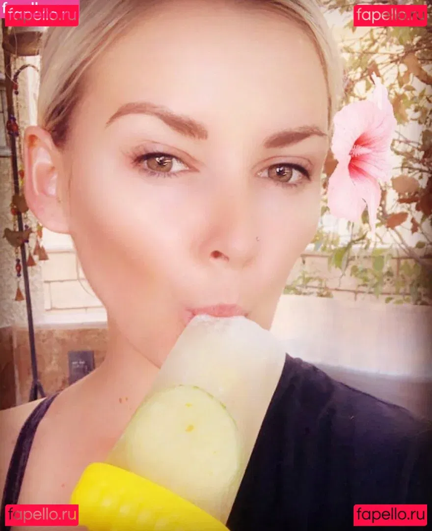 Renee Paquette Onlyfans Photo Gallery 