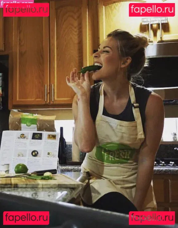 Renee Paquette Onlyfans Photo Gallery 