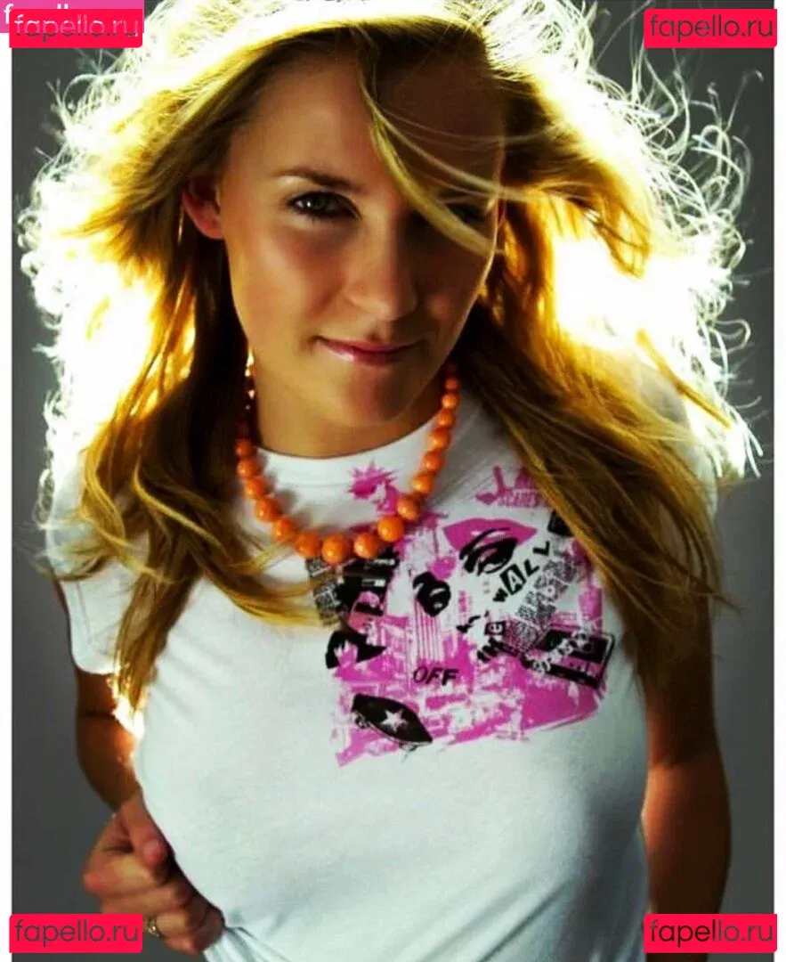 Renee Paquette Onlyfans Photo Gallery 